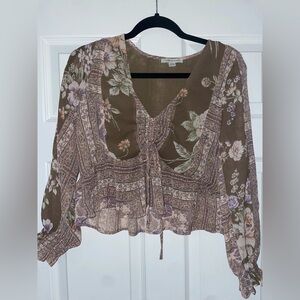 American Eagle Boho Floral Tie Front Blouse | Slightly Cropped | Size M